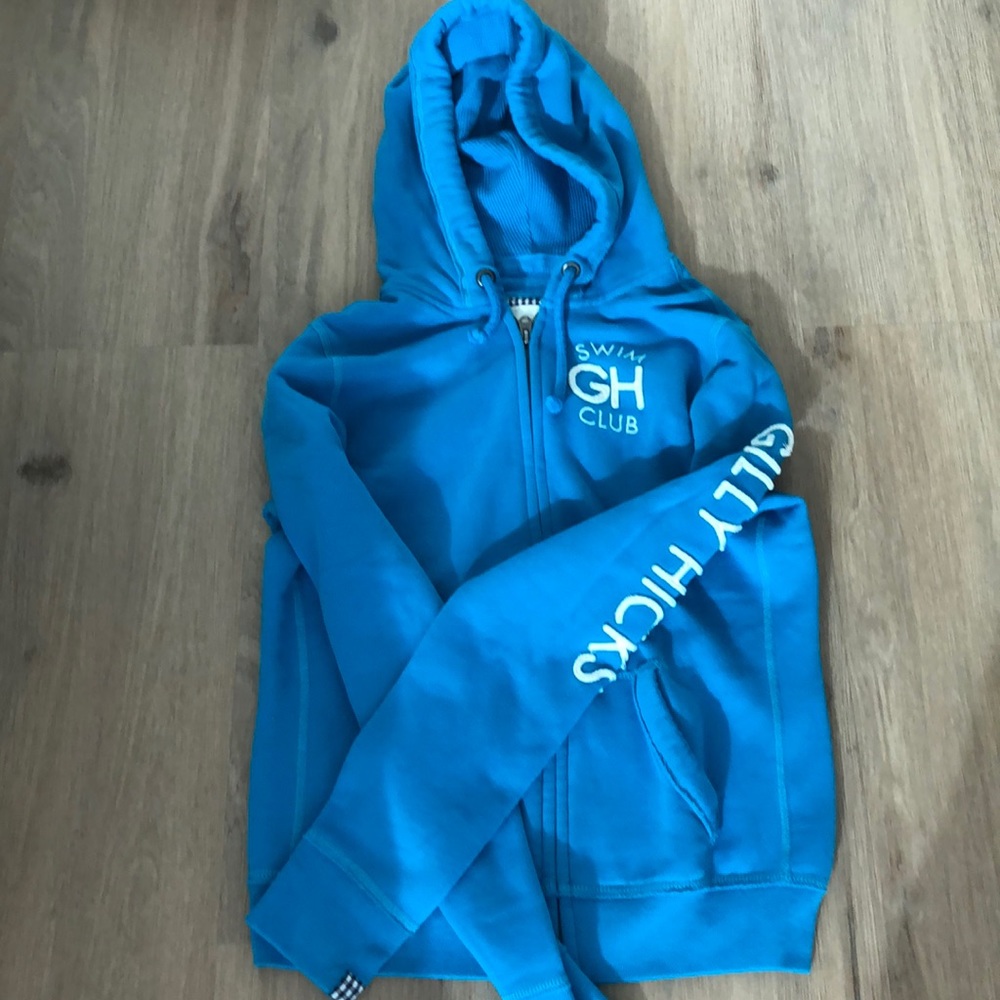 Super soft zipup